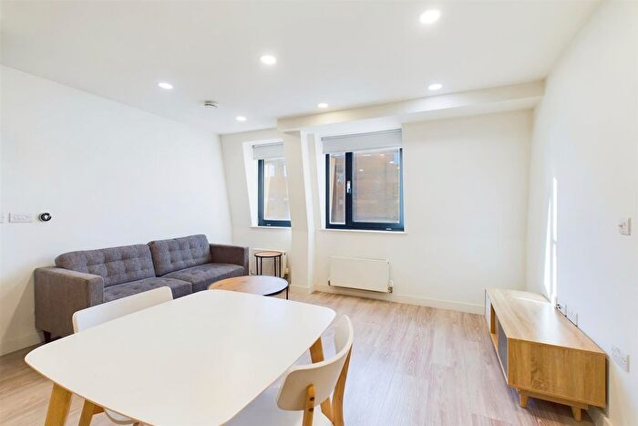 1 Bedroom Flat To Rent In Gates Way, Stevenage, SG1