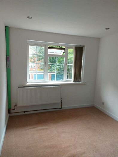 2 Bedroom Flat To Rent In Stanmore PlaceBurleyLeeds, LS4