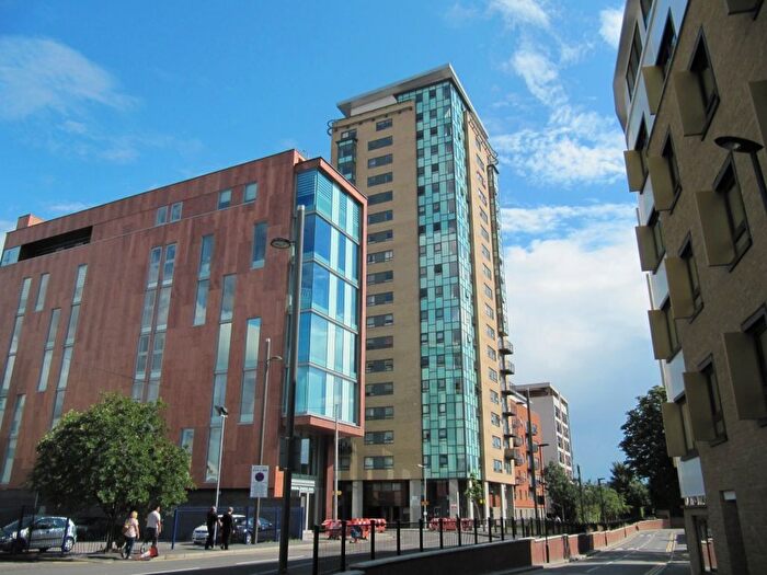 2 Bedroom Flat To Rent In Burford Wharf, Cam Road, Stratford, E15