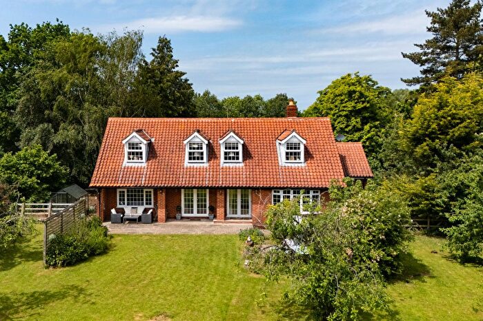 4 Bedroom Detached House For Sale In New Lane, Huntington, YO32