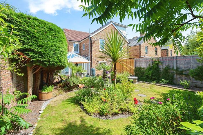 3 Bedroom End Of Terrace House For Sale In Shillito Road, Poole, Dorset, BH12