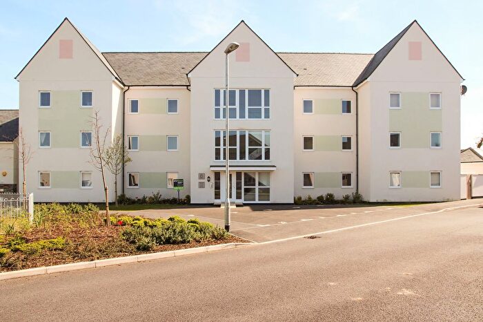 2 Bedroom Flat To Rent In Button Drive, Newquay, TR7