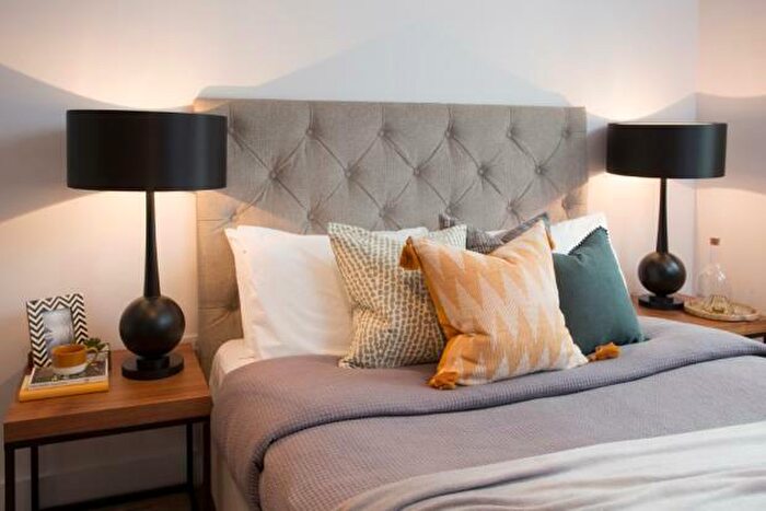 3 Bedroom Apartment To Rent In Old Mill Street, Manchester, Greater Manchester, M4