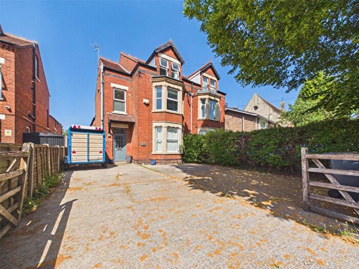 5 Bedroom Semi Detached House For Sale In Stroud Road, Gloucester, Gloucestershire, GL1