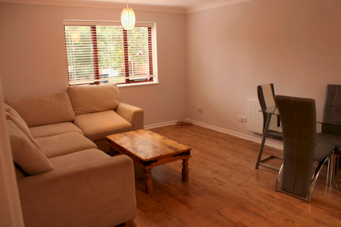 1 Bedroom Flat To Rent In Ashdown Court, Barking, IG11