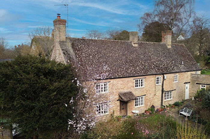 4 Bedroom Detached House For Sale In Buckingham Cottage, Aynho, OX17