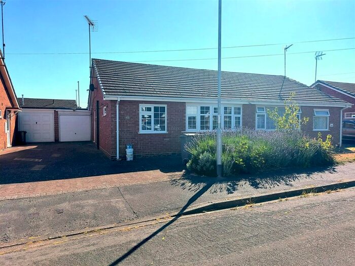 2 Bedroom Semi Detached Bungalow To Rent In Burlish Close, Stourport-On-Severn, DY13