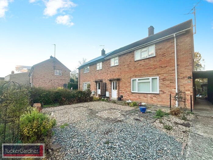 3 Bedroom Property To Rent In Queens Close, Cambridge, CB22