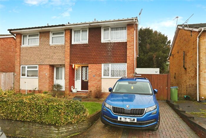 3 Bedroom Semi-Detached House For Sale In Gorselands Road, Southampton, Hampshire, SO18