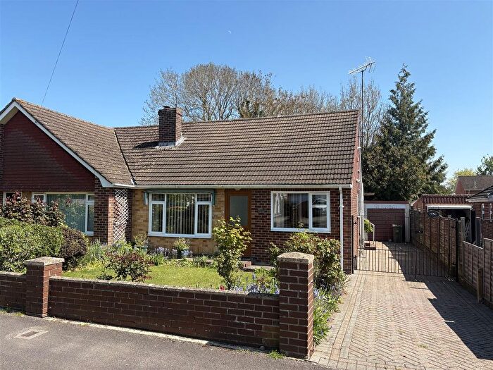 2 Bedroom Semi Detached Bungalow For Sale In Milton Avenue, Andover, SP10