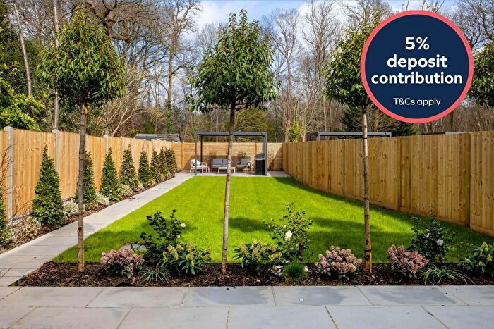 4 Bedroom Town House For Sale In No. Ronmar Place, Oxshott, KT22