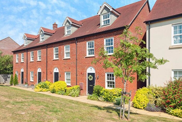 4 Bedroom End Of Terrace House For Sale In Bourton Road, Banbury, OX16