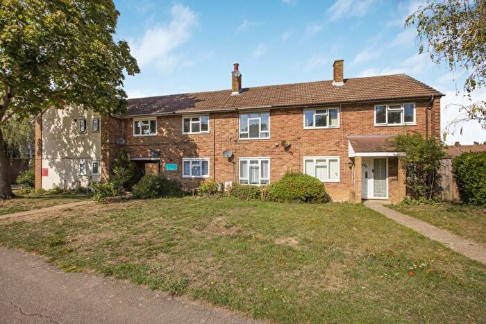 2 Bedroom Flat For Sale In Halling Hill, Harlow, CM20