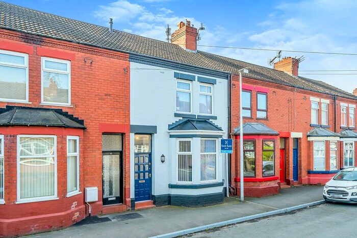 4 Bedroom Terraced House To Rent In Birchfield Avenue, Widnes, Cheshire, WA8