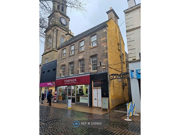 2 Bedroom Maisonette To Rent In High Street, Falkirk, FK1