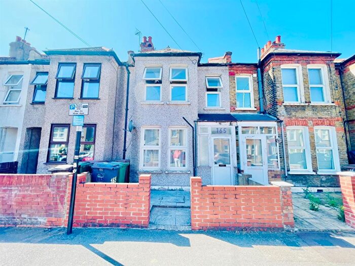 3 Bedroom Terraced House To Rent In Fulbourne Road, London, E17