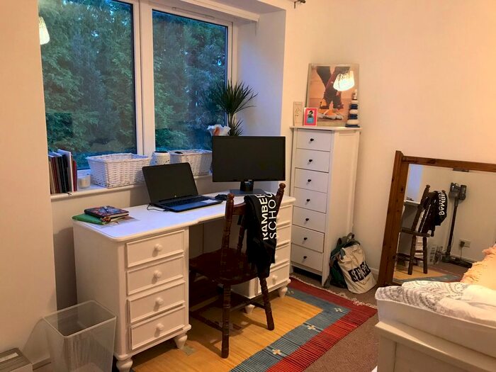 2 Bedroom Flat To Rent In Bereweeke Road, Winchester, SO22