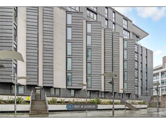 2 Bedroom Flat To Rent In Oswald Street, Glasgow, G1