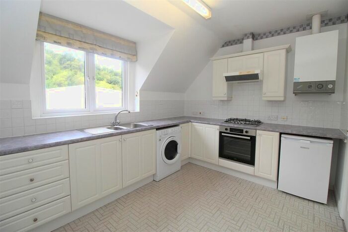 2 Bedroom Flat To Rent In The Landings, Penarth, CF64