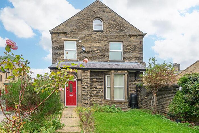 5 Bedroom Detached House For Sale In Bethesda, , Savile Road, Elland, HX5