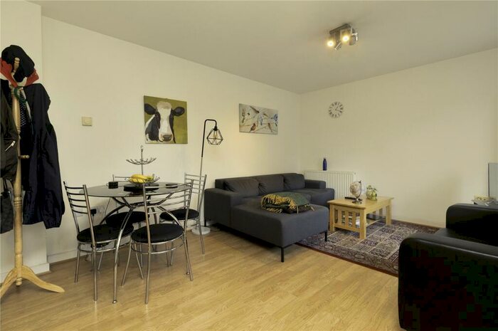 1 Bedroom Flat To Rent In Commercial Road, Limehouse, E14