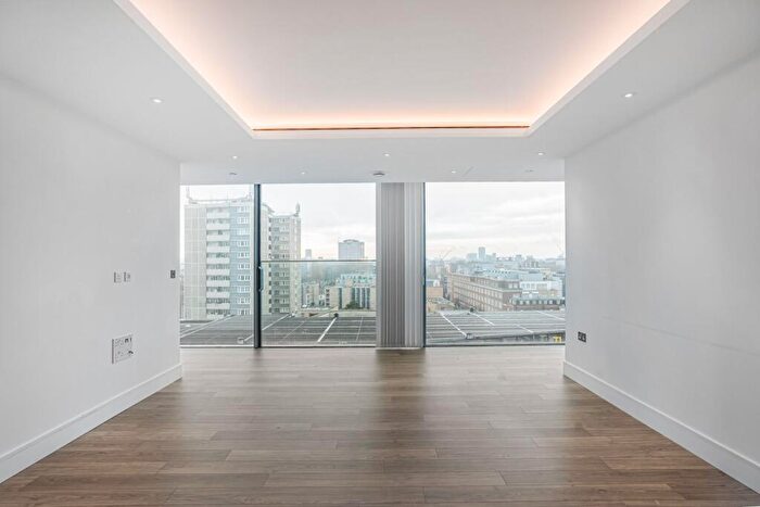 2 Bedroom Apartment For Sale In Bollinder Place, Carrara Tower, EC1V - Photo 12