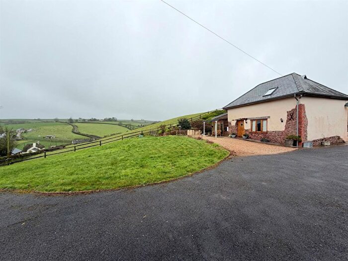 2 Bedroom Property To Rent In Loxbeare, Tiverton, EX16