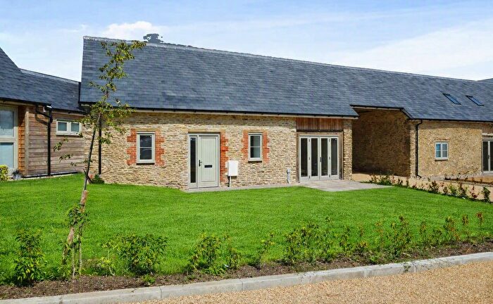 3 Bedroom Barn Conversion For Sale In Longburton Barns, Longburton, Sherborne, DT9