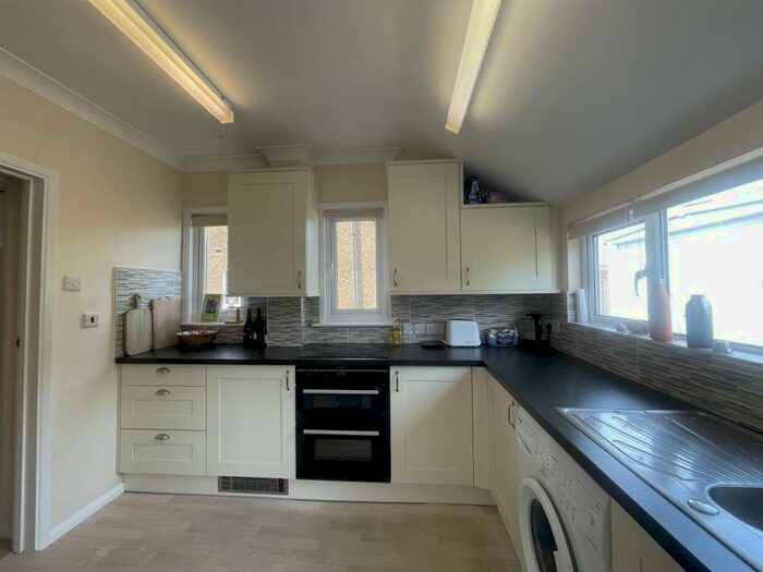 2 Bedroom Semi-Detached House To Rent In Main Road, Longfield, Kent, DA3