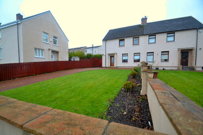 3 Bedroom Semi-Detached House To Rent In Kerrylamont Avenue, Toryglen, Glasgow, G42