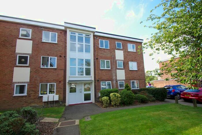 2 Bedroom Flat To Rent In Buttermere Place, Linden Lea, Leavesden, WD25
