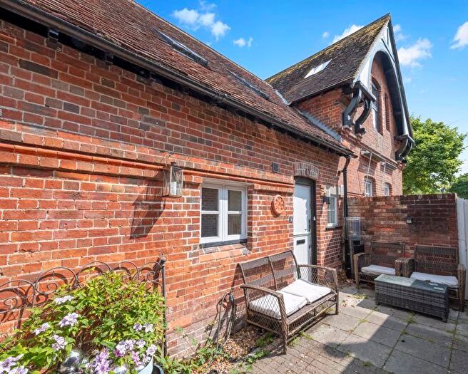 2 Bedroom Property For Sale In The Old Coachhouse, Iwerne Minster, DT11