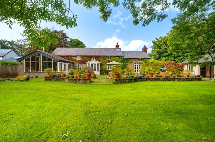 4 Bedroom Detached House For Sale In Stonewall Hill, Presteigne, Powys, LD8