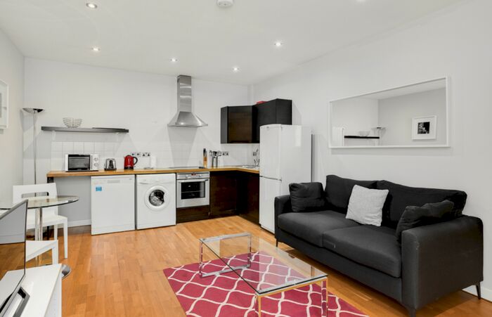 1 Bedroom House To Rent In Watling Street, London, London, EC4M