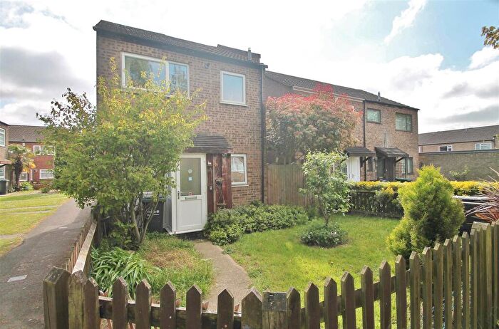 1 Bedroom End Of Terrace House To Rent In Winters Croft, Gravesend, DA12