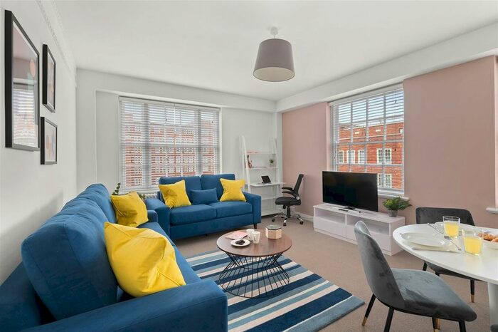 2 Bedroom Flat To Rent In Dolphin Square, Pimlico, London, SW1V