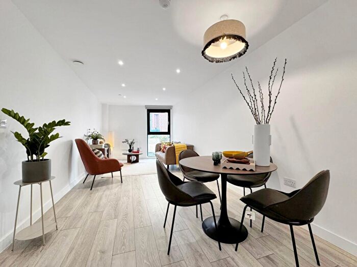 2 Bedroom Apartment To Rent In The Radiant, Leeds City Centre, LS3