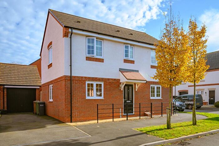 3 Bedroom Detached House For Sale In Wootton Close, Knowle, B93
