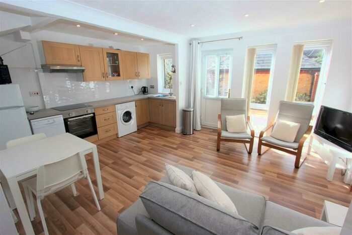 2 Bedroom Semi-Detached House To Rent In Torrington Place, Wapping, E1W