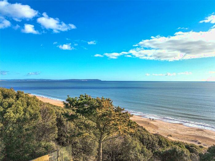 2 Bedroom Flat For Sale In Arundel Way, Highcliffe, Christchurch, BH23