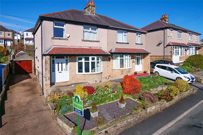 3 Bedroom Semi Detached House For Sale In St. Aidans Road, Baildon, Shipley, West Yorkshire, BD17