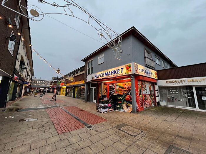 Studio To Rent In Broad Walk, Crawley, RH10