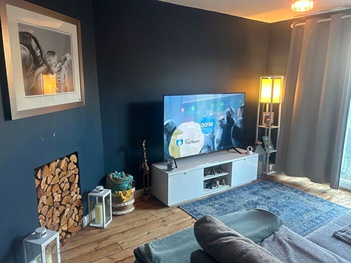 2 Bedroom Flat To Rent In Ridgeway Lane, Whitchurch, Bristol, BS14