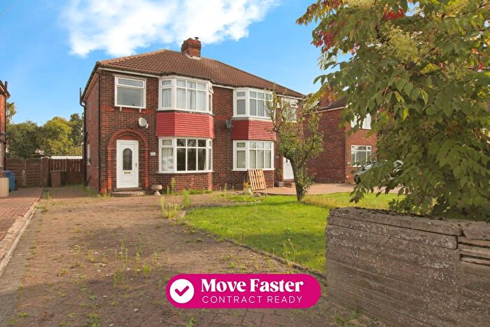 3 Bedroom Semi-Detached House For Sale In Hull Road, Anlaby, Hull, HU10