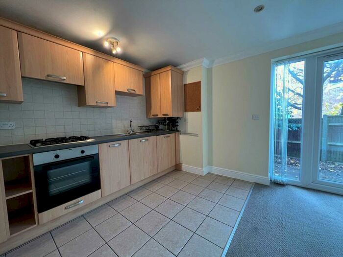 1 Bedroom Apartment To Rent In Albert Street, Fleet, GU51