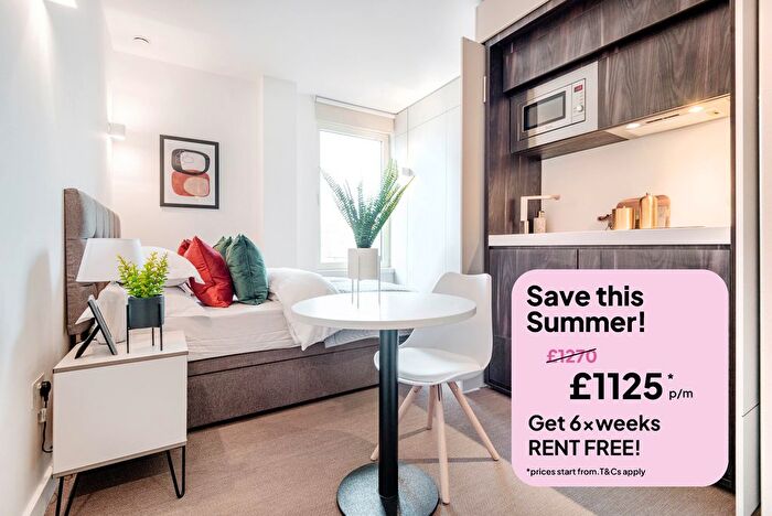 Studio To Rent In Staines Road, Hounslow, TW3