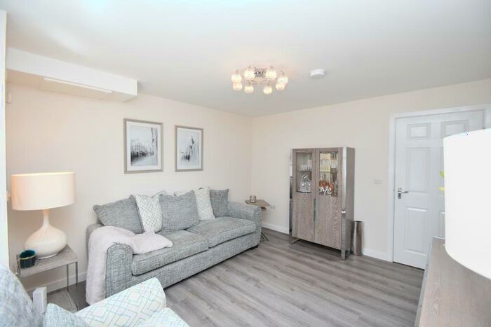 1 Bedroom Flat For Sale In Gresham Drive, Kirkintilloch, G66