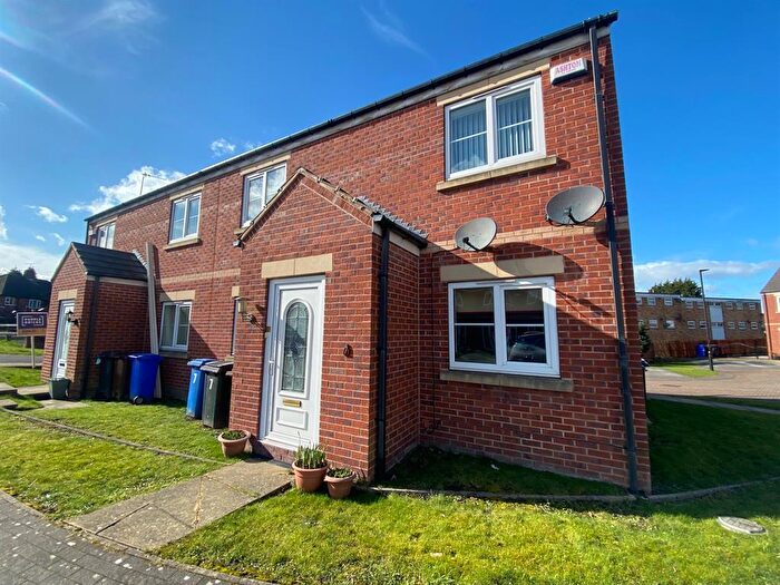 2 Bedroom Flat To Rent In Greengate Court, High Green, Sheffield, S35