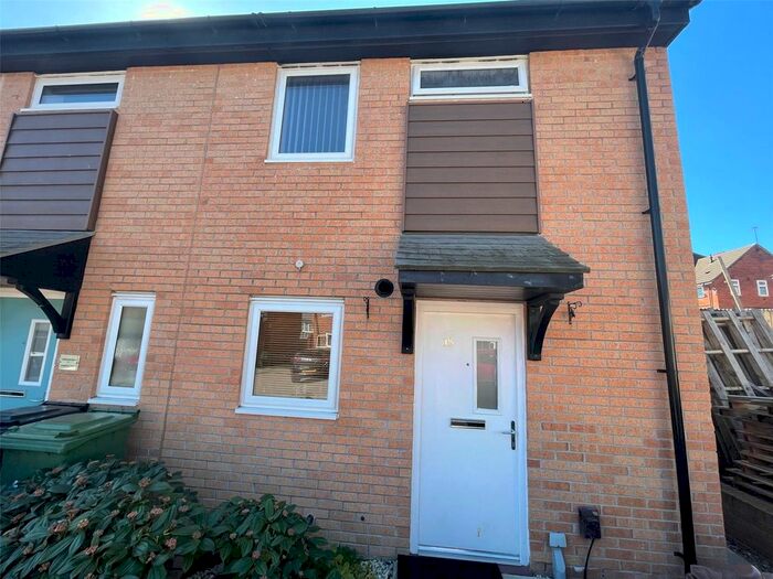 2 Bedroom End Of Terrace House To Rent In Beech Grove, Gipton, Leeds, West Yorkshire, LS8