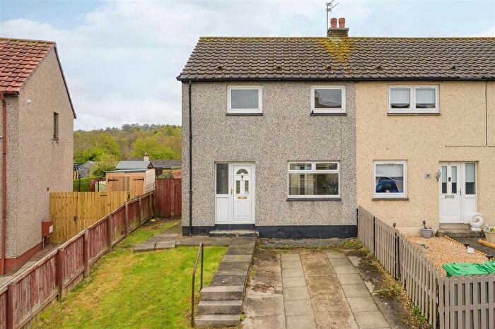 2 Bedroom Semi-Detached House For Sale In Forth Crescent, High Valleyfield, KY12